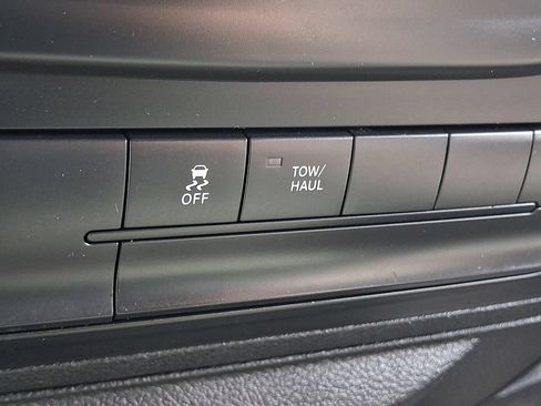 Used 2014 RAM 1500 Express AWD/4WD image 27