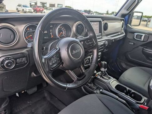 Used 2018 Jeep Wrangler Unlimited Sport S AWD/4WD image 9