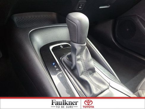 Used 2025 Toyota Corolla LE FWD image 13