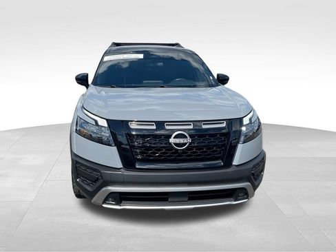 Used 2024 Nissan Pathfinder Rock Creek AWD/4WD image 3