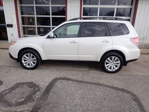 Used 2012 Subaru Forester 2.5X Premium w/ Popular Pkg 3 image 15