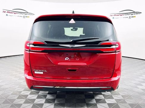 New 2025 Chrysler Pacifica Select FWD image 7