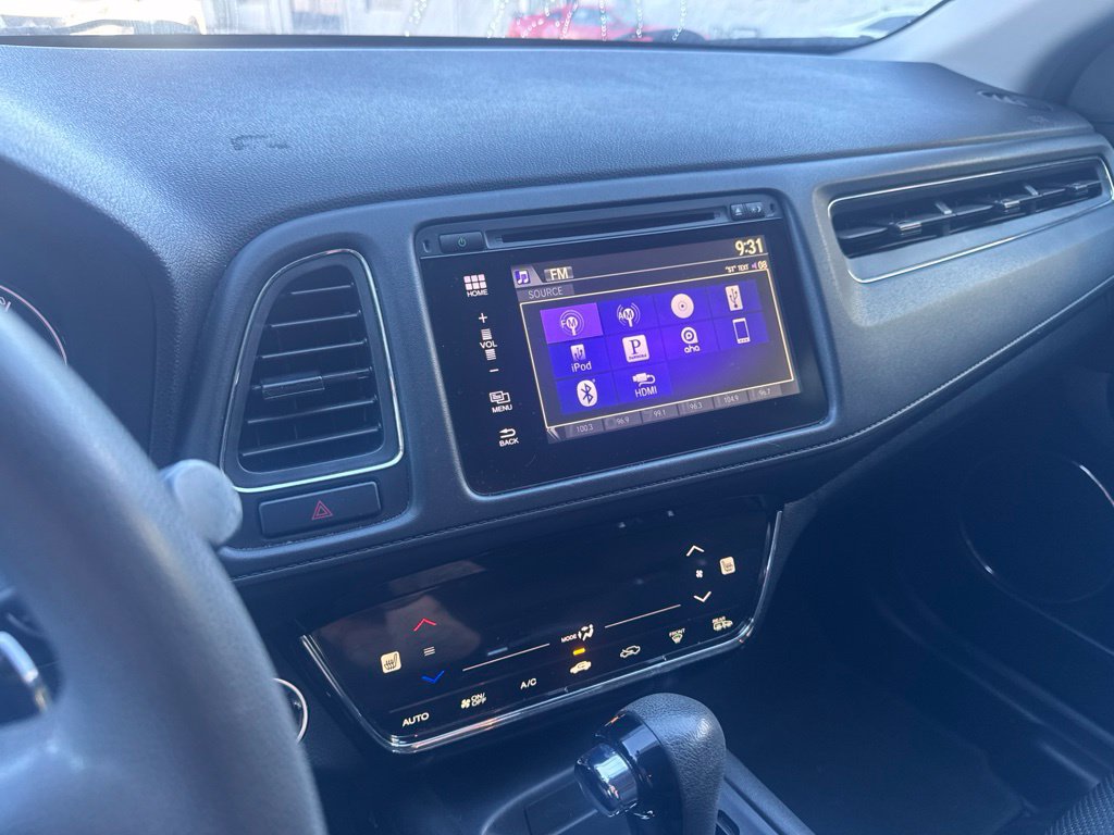 Used 2018 Honda HR-V EX image 7