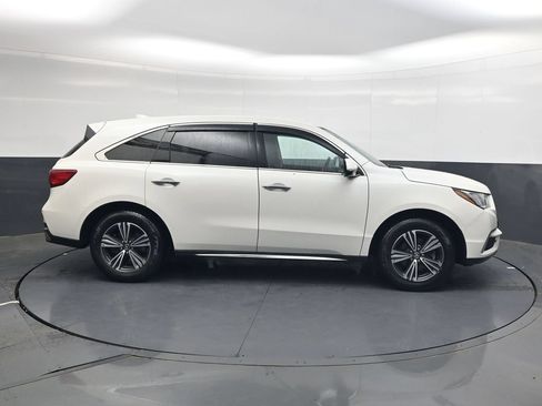 Used 2017 Acura MDX SH-AWD image 3