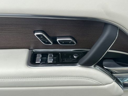 New 2026 Land Rover Range Rover Long Wheelbase Autobiography AWD/4WD image 13