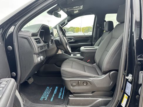 Used 2023 GMC Yukon SLE w/ Gmc Pro Safety Plus Package image 18