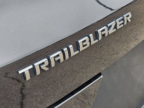 Used 2023 Chevrolet TrailBlazer ACTIV FWD image 12