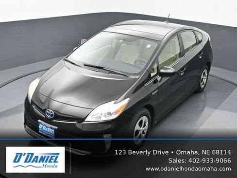 Used 2013 Toyota Prius Three w/ Solar Roof Pkg FWD image 21