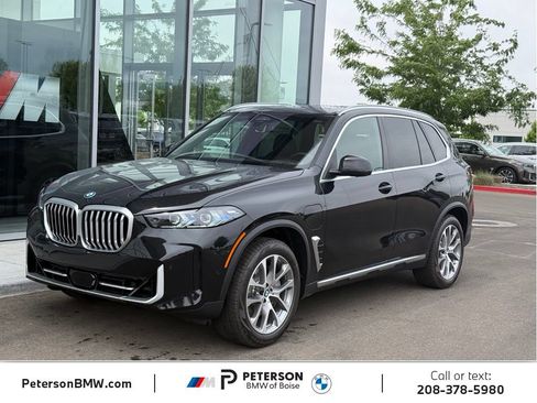 New 2026 BMW X5 xDrive50e w/ Premium Package AWD/4WD image 1