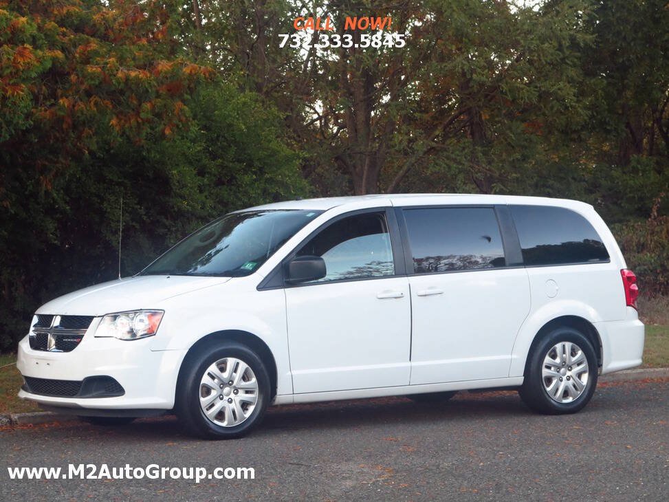 Used 2018 Dodge Grand Caravan SE w/ UConnect Hands-Free Group FWD image 1