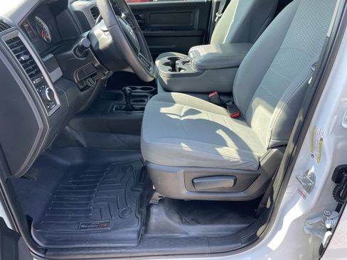 Used 2018 RAM 3500 Tradesman w/ Chrome Appearance Group AWD/4WD image 39
