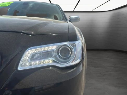 Used 2016 Chrysler 300 C RWD image 31