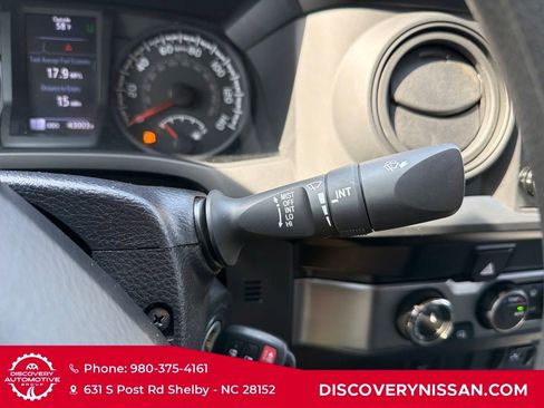 Used 2022 Toyota Tacoma SR image 24