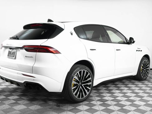 New 2025 Maserati Grecale Modena image 11