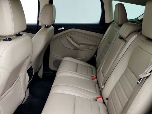 Used 2017 Ford Escape SE w/ SE Leather Comfort Package FWD image 20