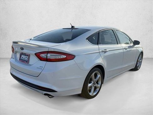 Used 2016 Ford Fusion SE image 5