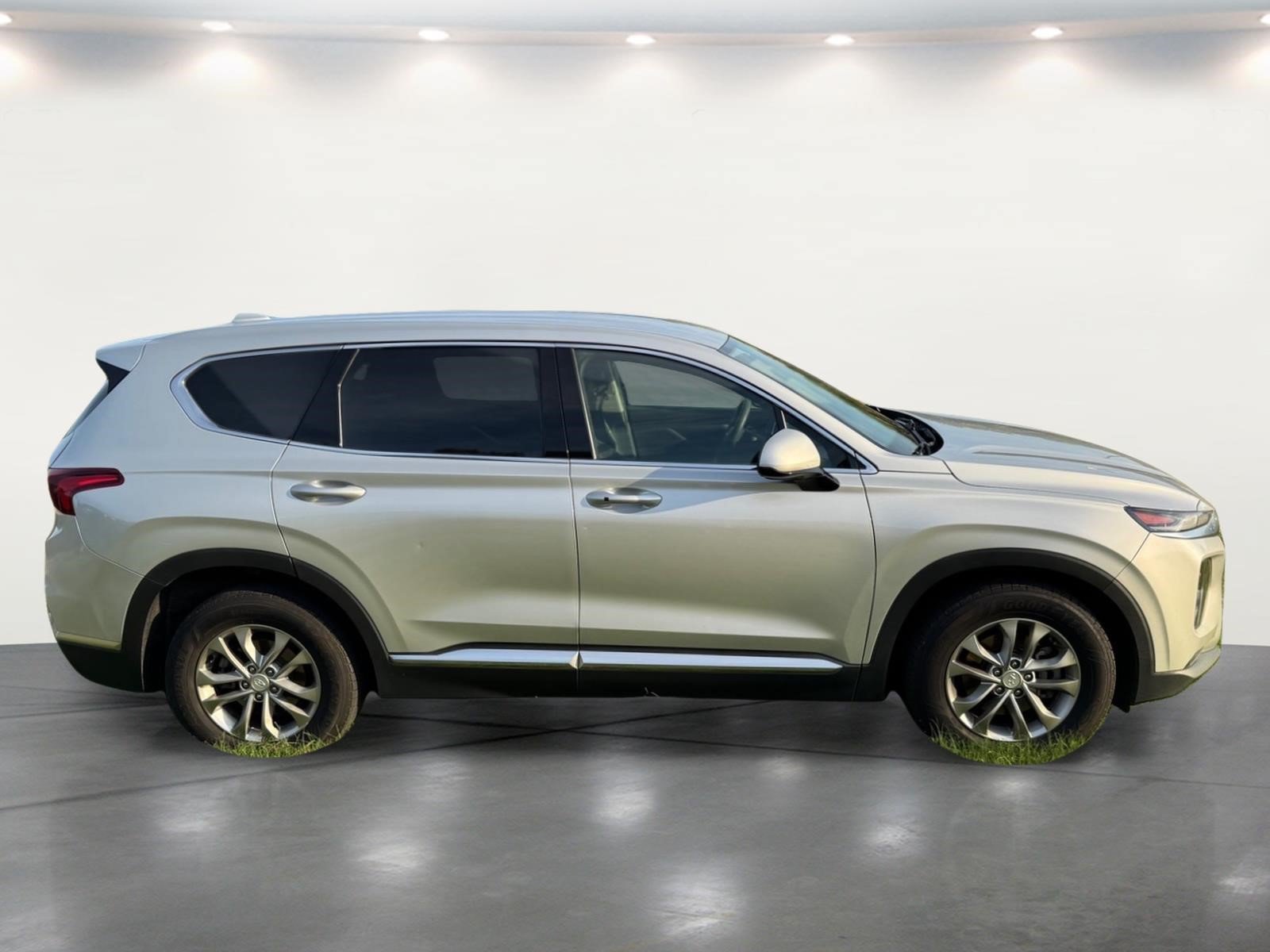 Used 2020 Hyundai Santa Fe SEL AWD/4WD image 12