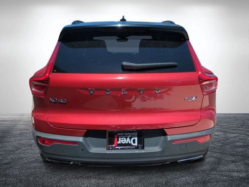 Used 2019 Volvo XC40 T5 R-Design AWD/4WD image 4