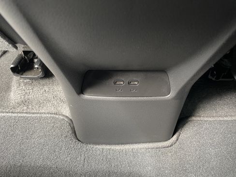 Used 2025 Chevrolet Equinox RS w/ Safety and Technology Package AWD/4WD image 35