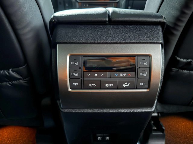 Certified 2023 Lexus GX 460 Premium w/ Premium Plus Package AWD/4WD image 22