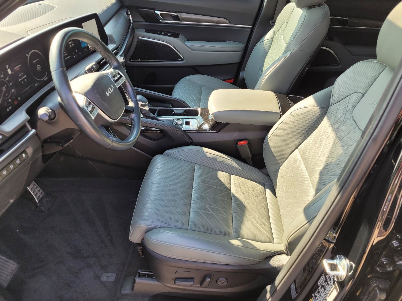 Used 2024 Kia Telluride SX Prestige X-Pro AWD/4WD image 3