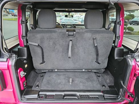 Used 2022 Jeep Wrangler Sport S image 11