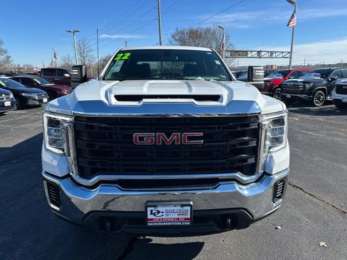 Used 2022 GMC Sierra 2500 Pro w/ Convenience Package image 3