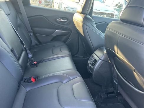 Used 2022 Jeep Cherokee Latitude Lux AWD/4WD image 8