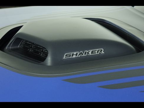 Used 2016 Dodge Challenger R/T image 8