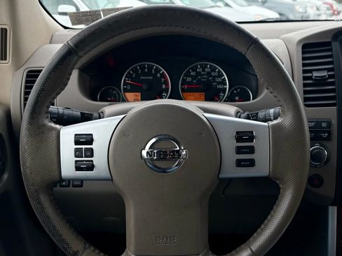 Used 2009 Nissan Pathfinder LE w/ Navigation Pkg image 33