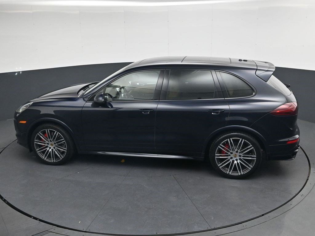 Used 2016 Porsche Cayenne GTS AWD/4WD image 26