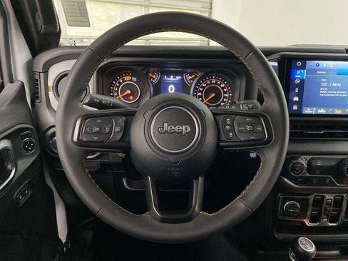 Used 2024 Jeep Wrangler Sport S image 19