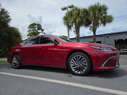 Used 2025 Lexus ES 350 Ultra Luxury w/ Accessory Package (Z1)