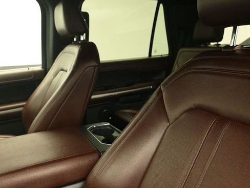 Used 2022 Ford Expedition Limited AWD/4WD image 21