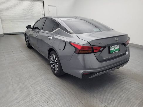 Used 2023 Nissan Altima 2.5 SV FWD image 5