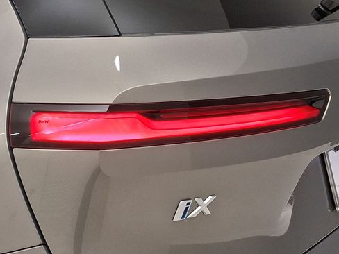 Certified 2025 BMW iX xDrive50 w/ Premium Package AWD/4WD image 26