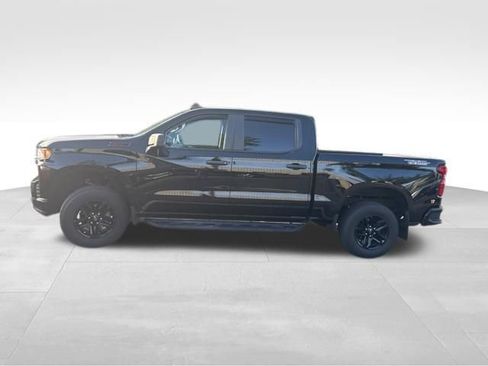 Used 2021 Chevrolet Silverado 1500 Custom Trail Boss AWD/4WD image 4