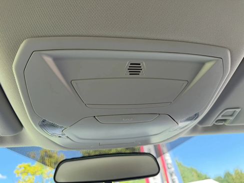 Used 2018 Ford Escape SE w/ SE Sport Appearance Package FWD image 32