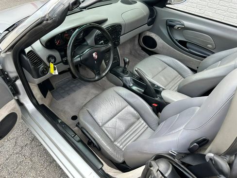 Used 2002 Porsche Boxster RWD image 22