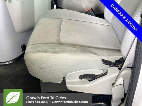 Used 2010 Ford E-250 and Econoline 250 Commercial image 19