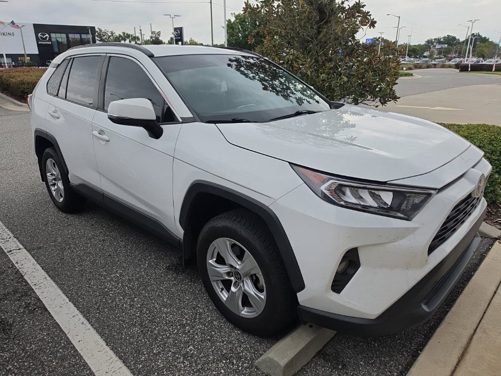Used 2021 Toyota RAV4 XLE FWD image 1