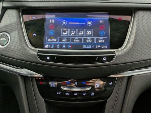 Certified 2025 Cadillac XT5 Premium Luxury w/ LPO, Floor Liner Package image 24