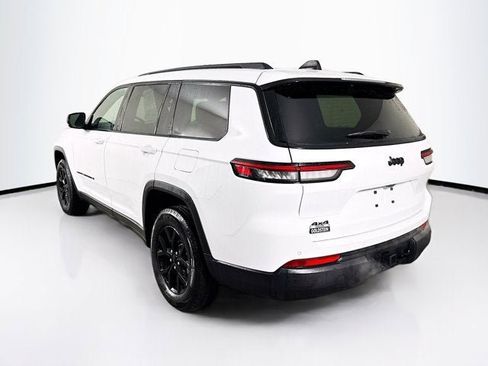 Used 2025 Jeep Grand Cherokee L Altitude image 7