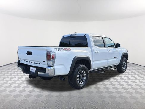 Used 2023 Toyota Tacoma TRD Off-Road w/ Black Out Package (TMS) AWD/4WD image 6