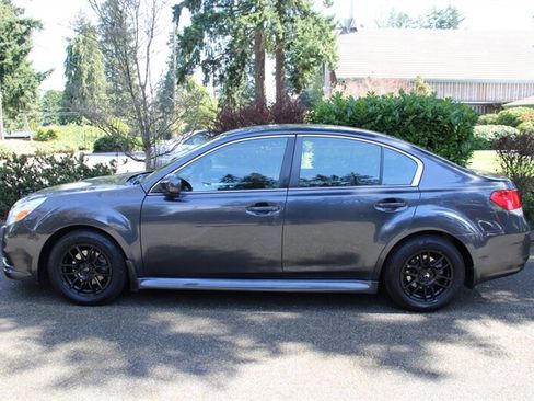 Used 2011 Subaru Legacy 2.5i Premium w/ All-Weather Pkg image 12