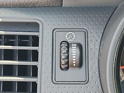 Used 2014 Toyota Tacoma 2WD Regular Cab image 26