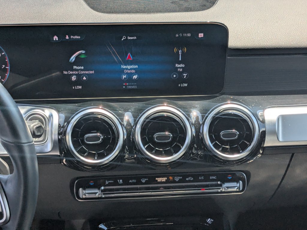 Certified 2023 Mercedes-Benz GLB 250 4MATIC w/ Premium Package image 5
