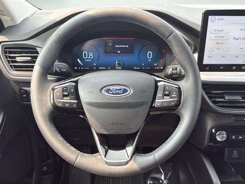 Used 2023 Ford Escape Platinum AWD/4WD image 19