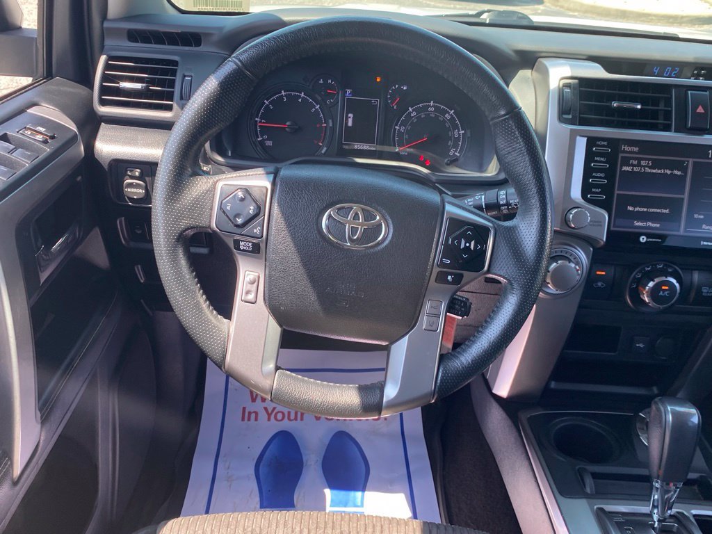 Used 2021 Toyota 4Runner SR5 AWD/4WD image 9