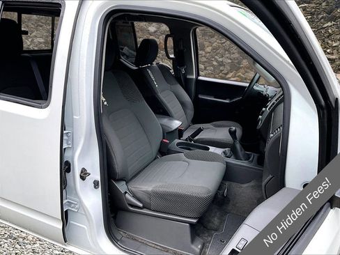 Used 2015 Nissan Frontier PRO-4X AWD/4WD image 7